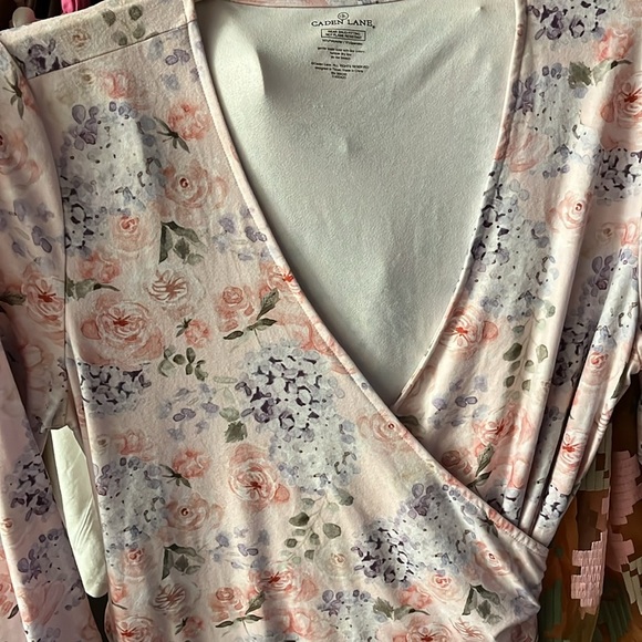 Caden Lane Hebrew Hydrangea maternity robe one size small/ medium Floral Robe - Picture 2 of 8